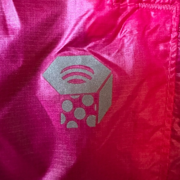 Mountain Hardwear Ghost Lite Pro Jacket Women’s L Ultralight Windbreaker NWT - Picture 14 of 16